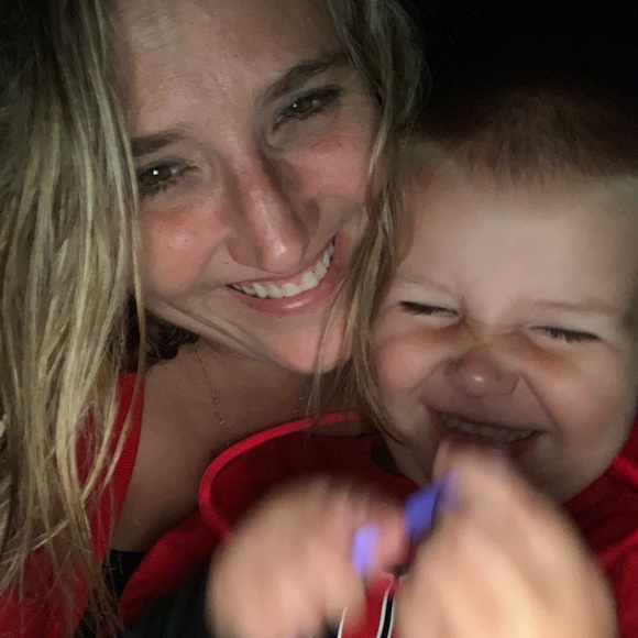 Meet your Posher, Amy - Picture 3 of 4